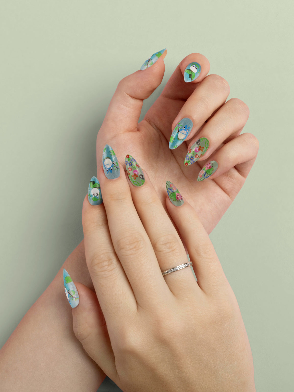 COSMIC_Press-On_Nails_W2039-Image_1.jpg COSMIC Press-On Nails - Image 1