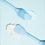 I DEW CARE 2-IN-1 SILICONE MASK BRUSH